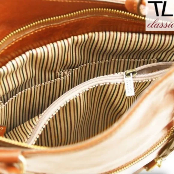 Tuscany Leather Firenze convertible shoulder bag backpack - Picture 9 of 14